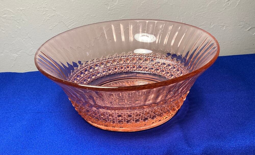 Vintage pink depression glass serving salad bowl